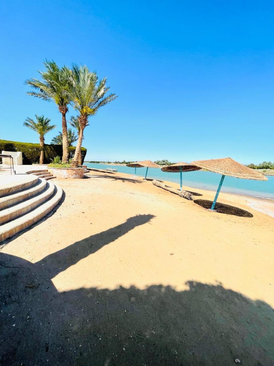 Vilă 5 Bedroom With Private Pool West Golf Elgouna