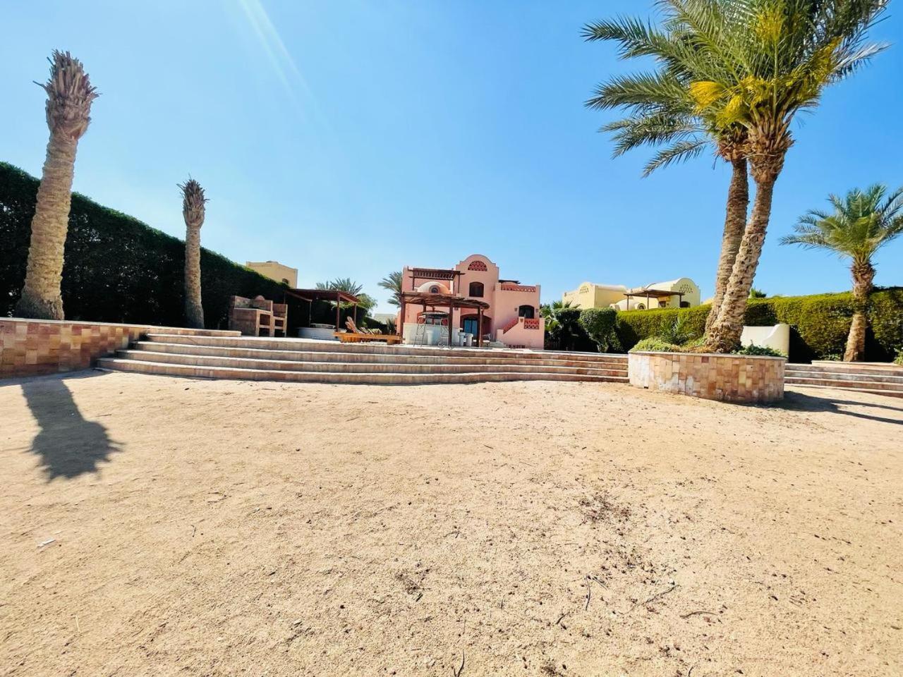 5 Bedroom With Private Pool West Golf Elgouna * Hurghada